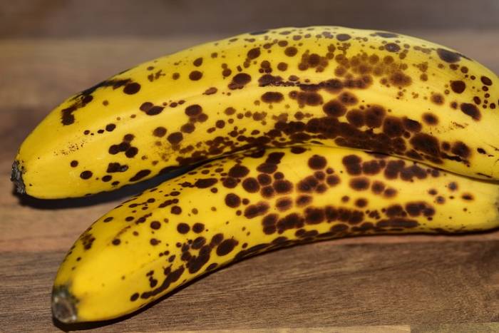 MUČI VAS KRONIČNI KAŠALJ: Izgnječite banane s crnim pjegama i dodajte ova dva sastojka