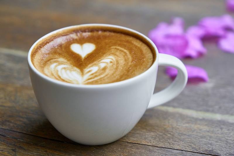 REZULTAT DUGOTRAJNOG ISTRAŽIVANJA: Kava je zdrava, stručnjaci preporučuju čak 4 šalice na dan