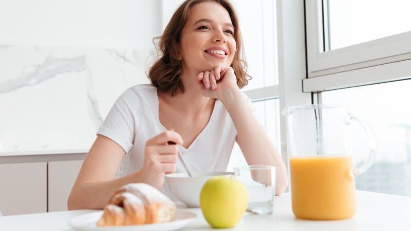 DORUČAK JE NAJZDRAVIJI OBROK, ali ne svaki doručak: Ove 3 vrste hrane nemojte jesti ujutro!